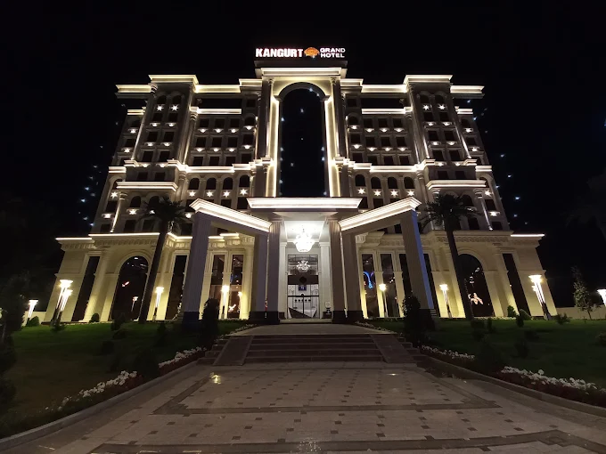 Kangurt Grand Hotel